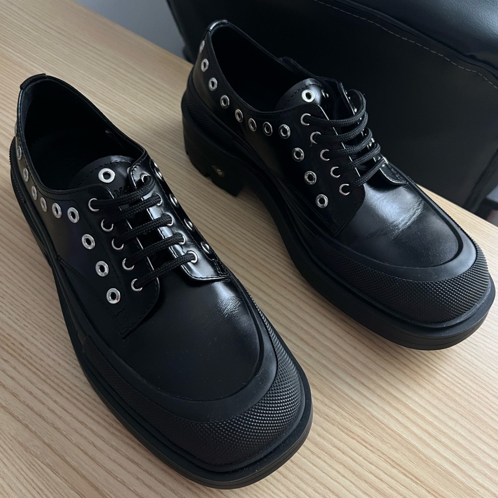 Alexander McQueen Studded Grommet Lace-Up Brogues Shoes 40E - Picture 5 of 7